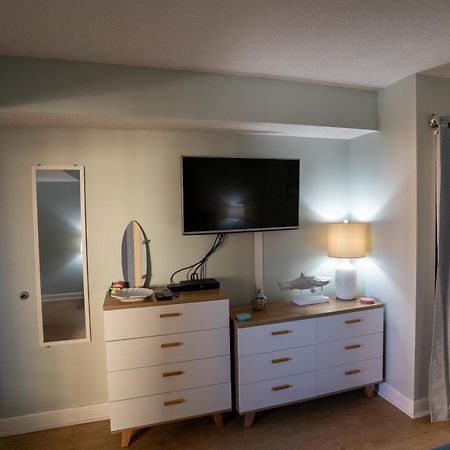 Oceanview Condo With Pool, Hot Tub, Balcony, Right On The Beach Myrtle Beach Kültér fotó