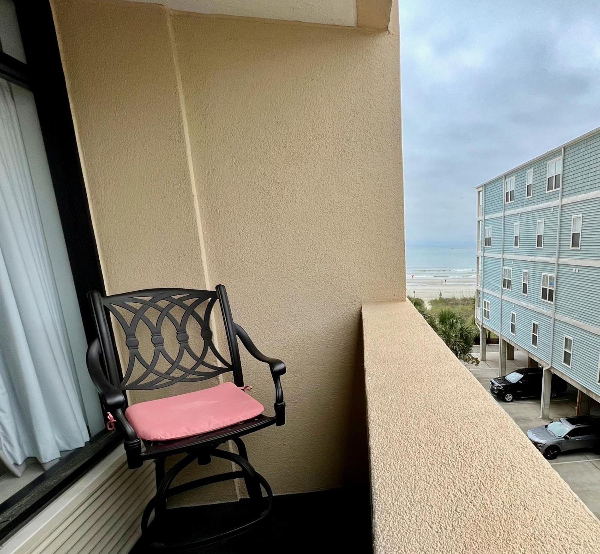Oceanview Condo With Pool, Hot Tub, Balcony, Right On The Beach Myrtle Beach Kültér fotó