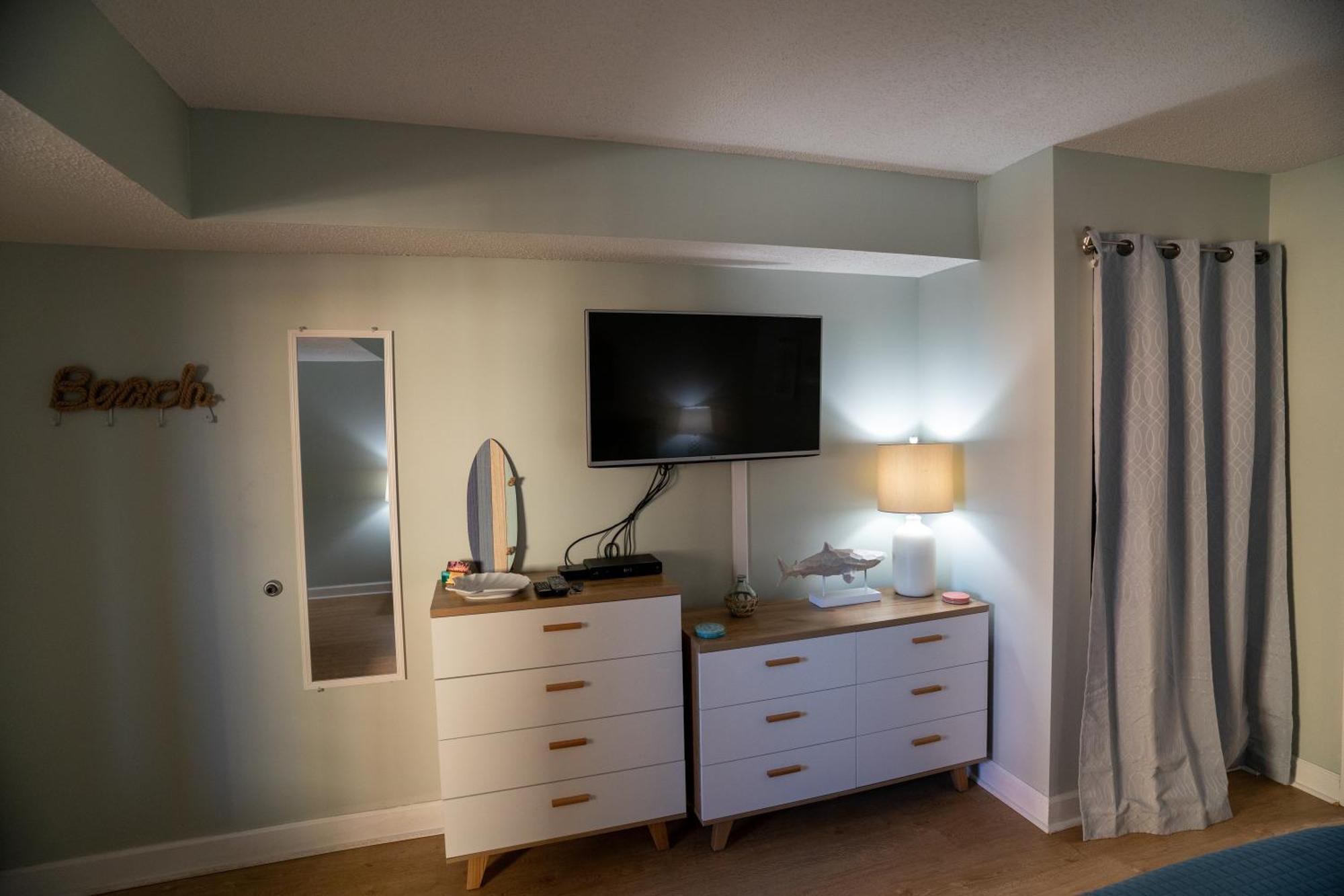 Oceanview Condo With Pool, Hot Tub, Balcony, Right On The Beach Myrtle Beach Kültér fotó
