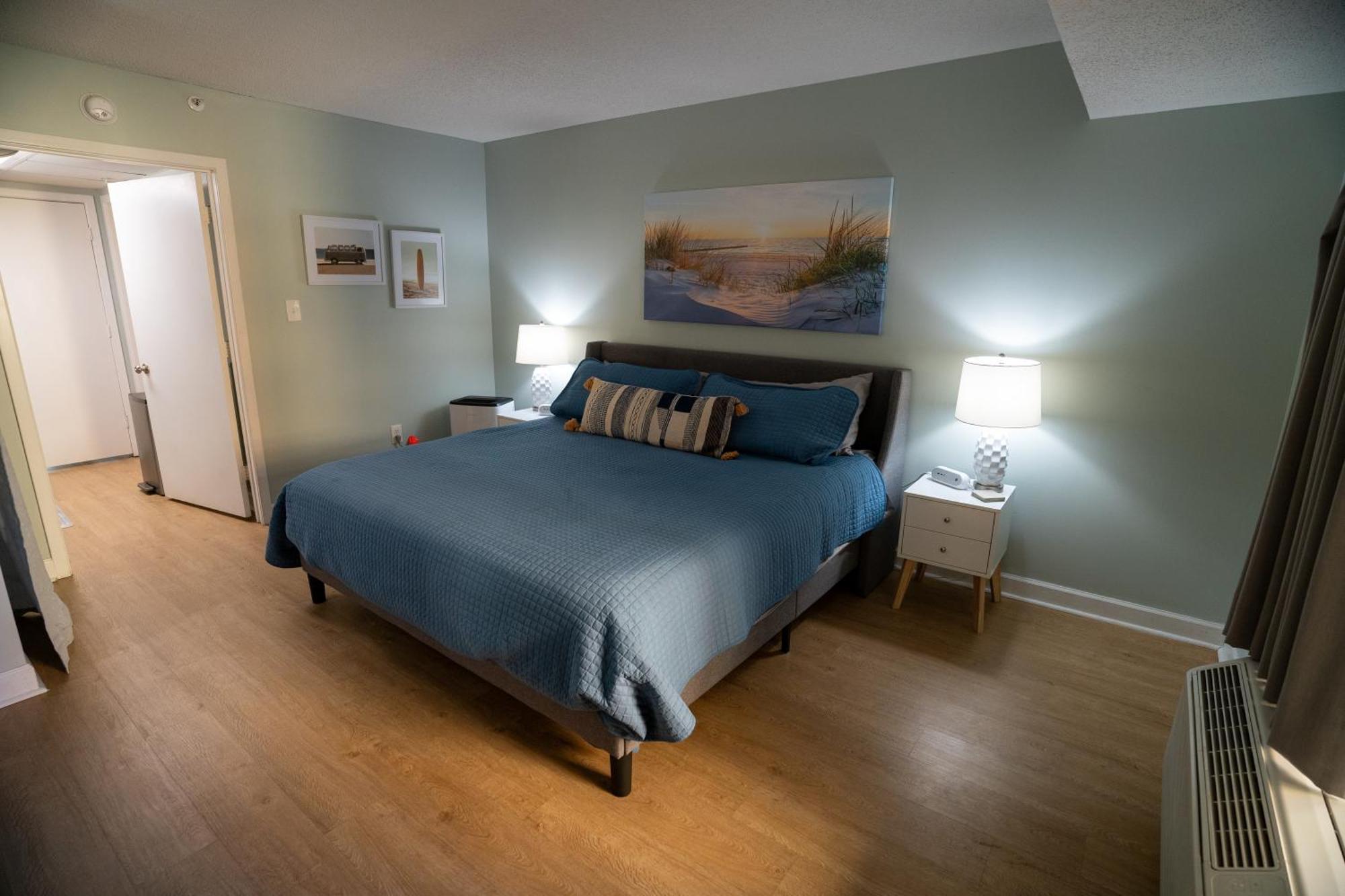 Oceanview Condo With Pool, Hot Tub, Balcony, Right On The Beach Myrtle Beach Kültér fotó