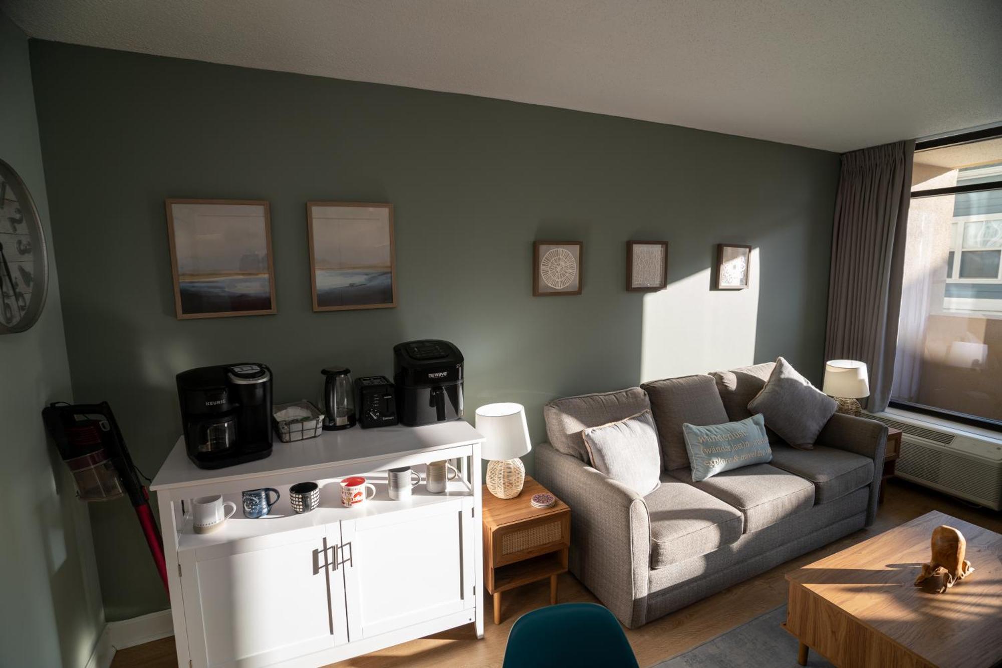Oceanview Condo With Pool, Hot Tub, Balcony, Right On The Beach Myrtle Beach Kültér fotó