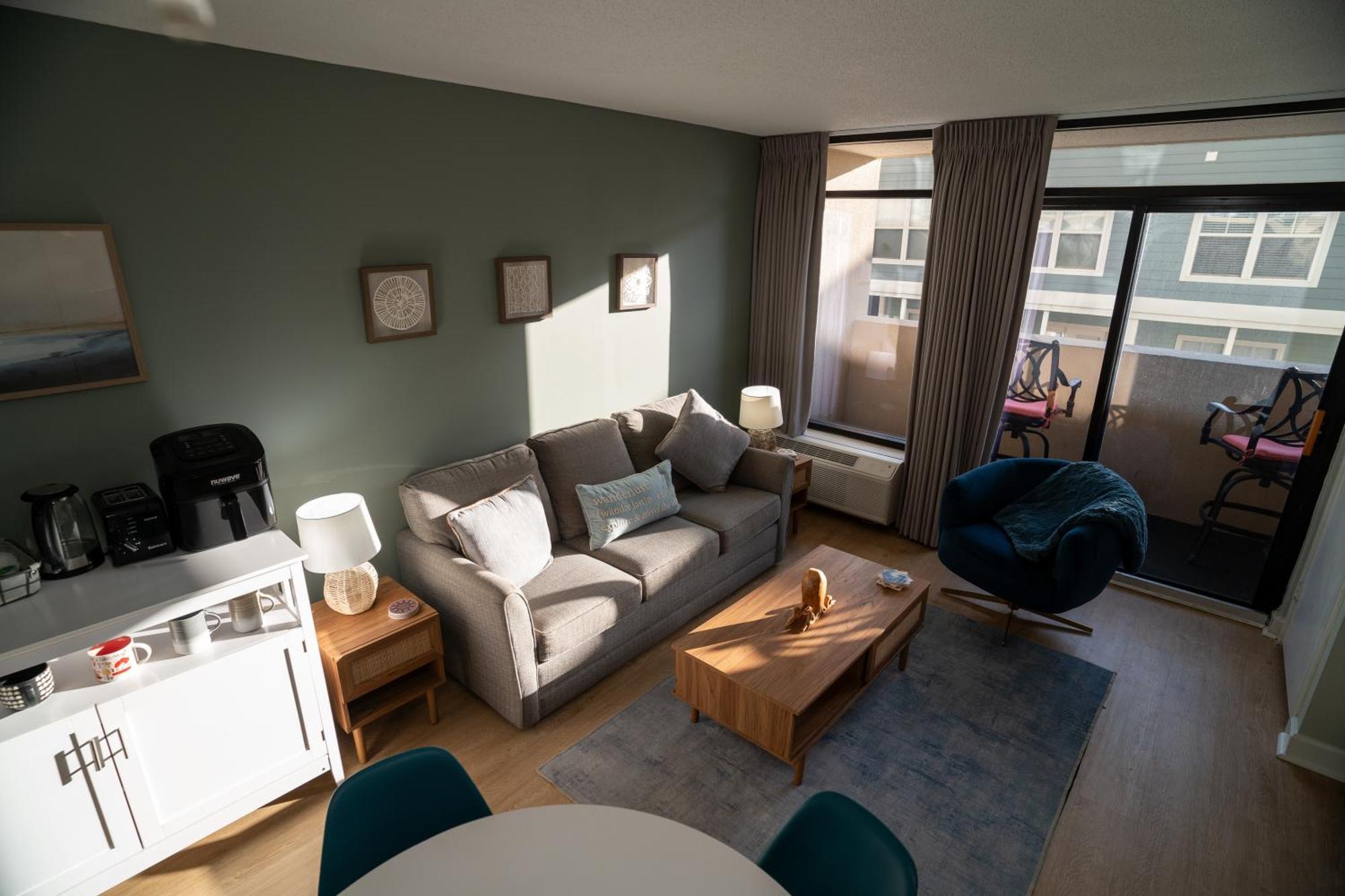 Oceanview Condo With Pool, Hot Tub, Balcony, Right On The Beach Myrtle Beach Kültér fotó